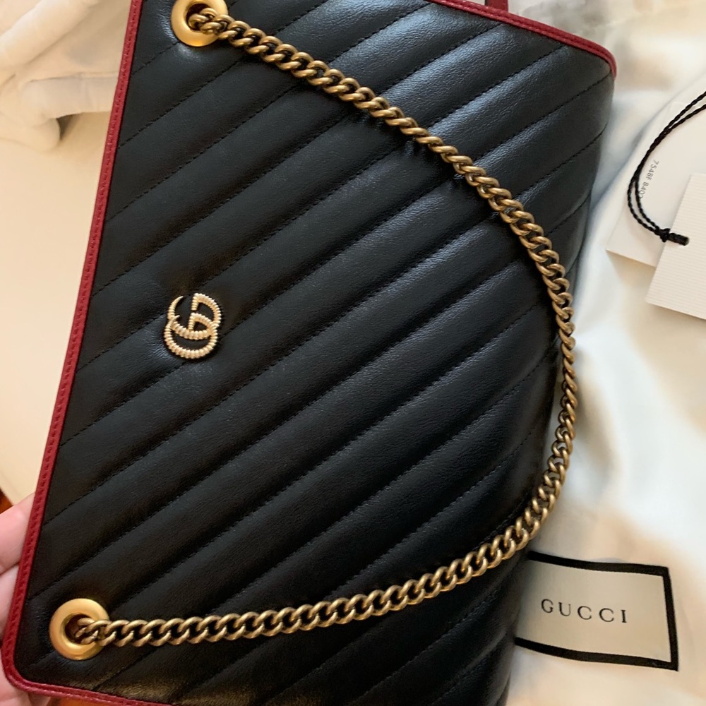 Gucci - Picture 3 of 8